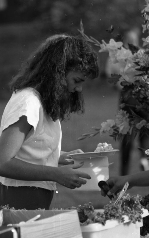 1985 Orientation, BBQ 06