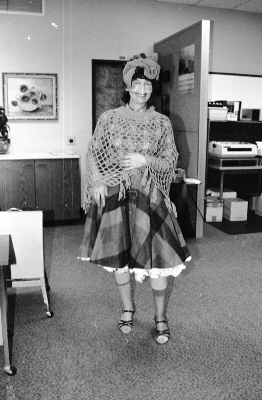 1987 Employees, Halloween 04
