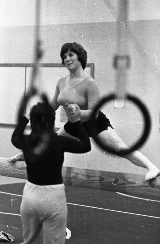 1974 Gymnastics, Balance Beam 04