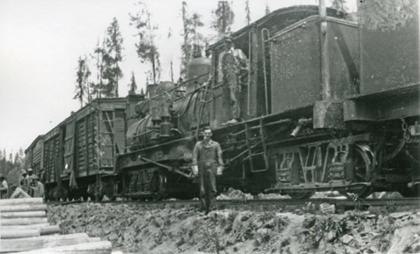 Train, Cars &amp; Men 3