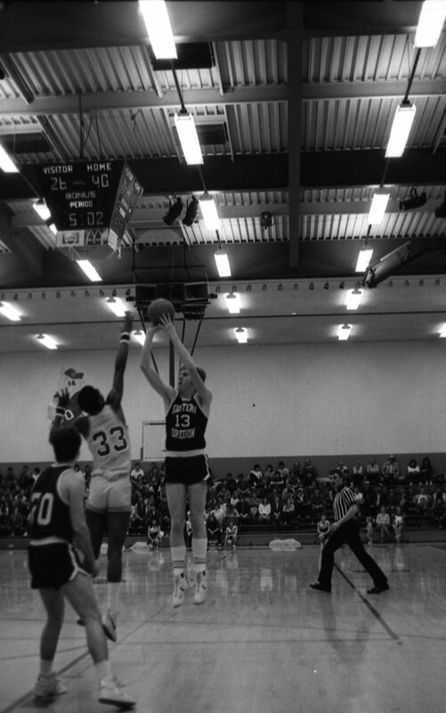 1986 Basketball Action , EOSC vs. OIT 05