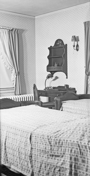 La Grande Home, Interior-B 15