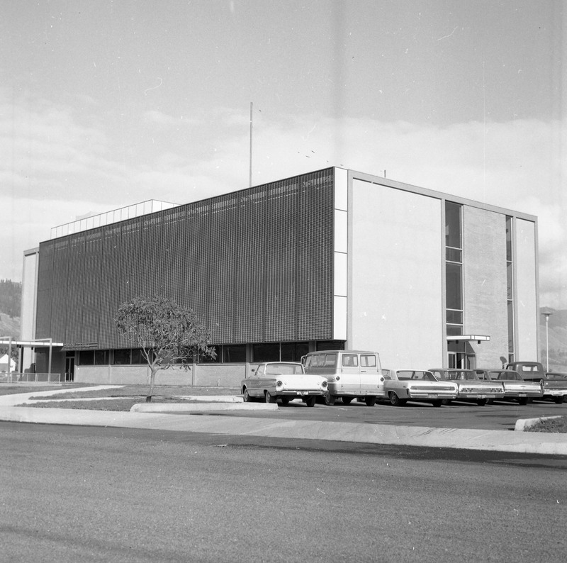 1971 Badgley Hall 03