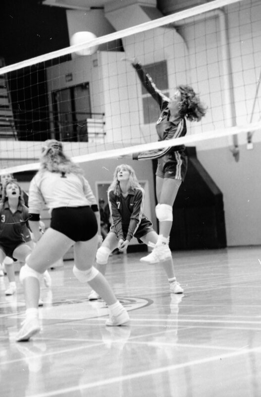 1988 Volleyball Action 03