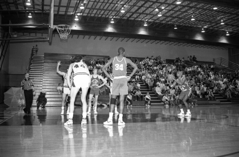 1988 Basketball Action, EOSC at GFU 14
