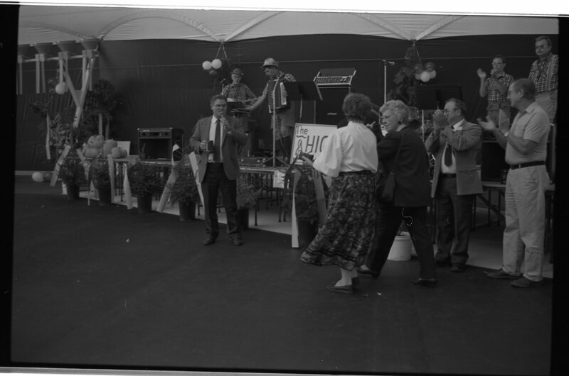 1989 Homecoming Officials 06