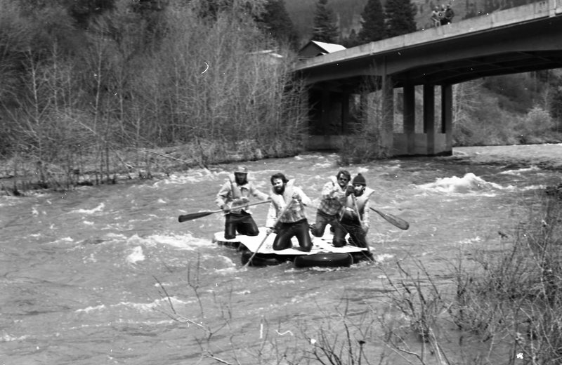 1982 Spring Festival, Raft Race 12