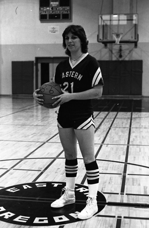 1982 Women's Basketball Player, Portraits 05