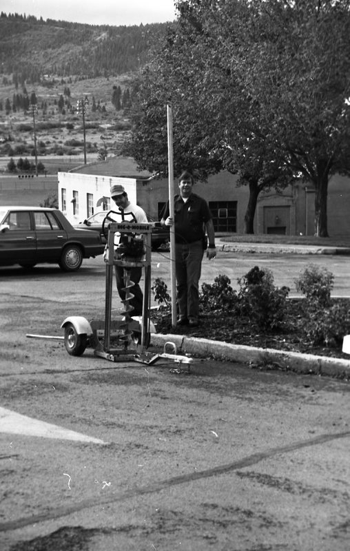 1986 Employees, Groundskeepers 05