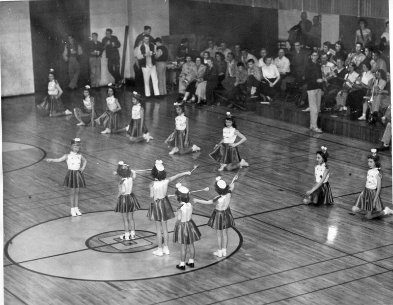 50's Children, Baton Team
