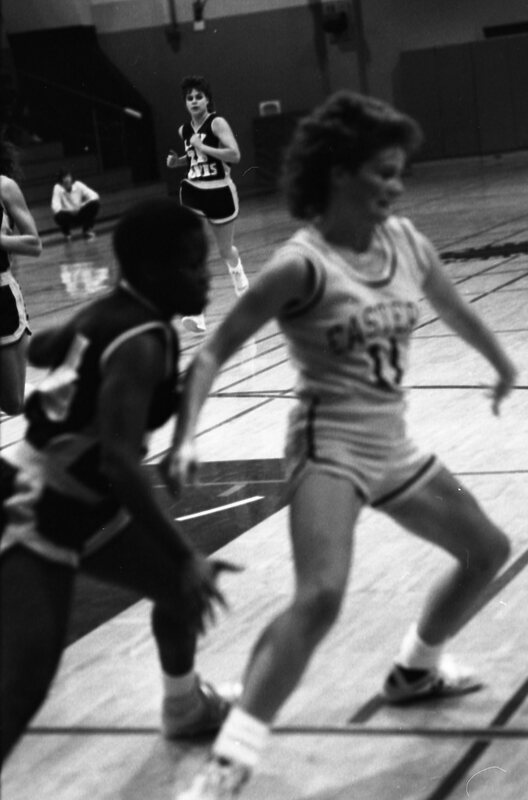 1987 Women's Basketball Action, George Fox at EOSC 27