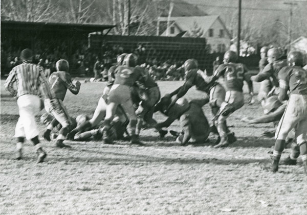 1949 Football Action 3