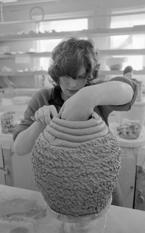 1974 Art, Ceramics Class 09