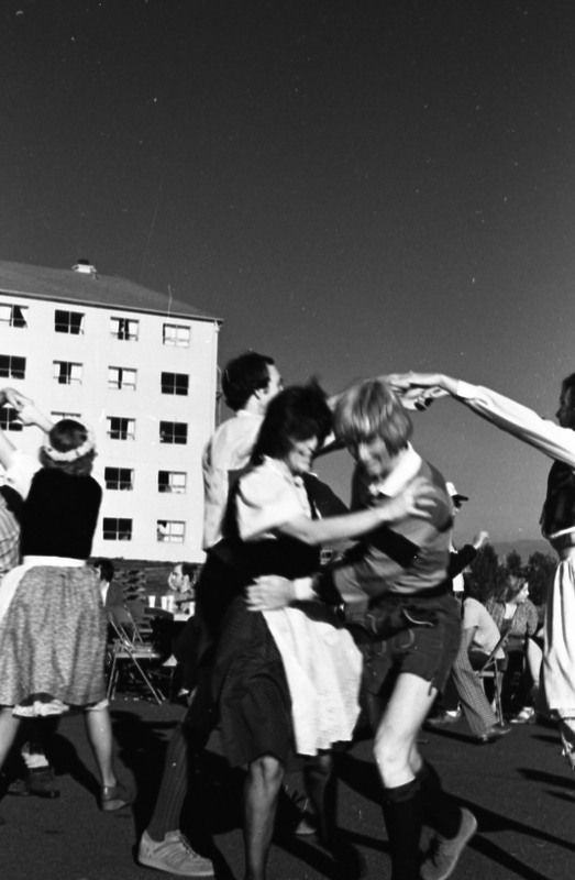 1977 Octoberfest, Folk Dancing 19