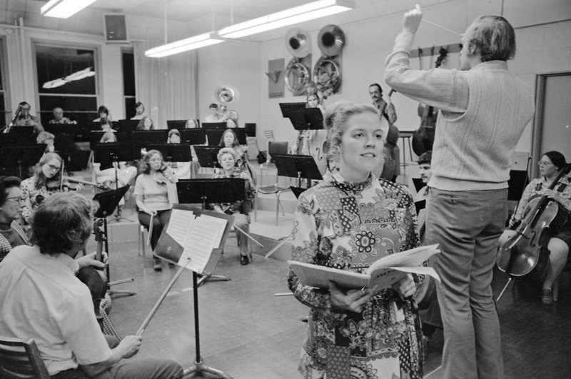 1974 Symphony Orchestra, Rehearsal 21