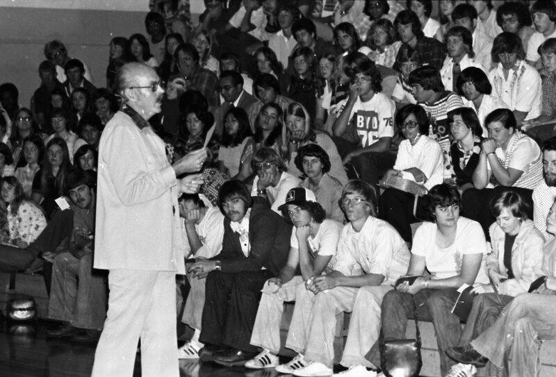 1976 Orientation, Indoors 07