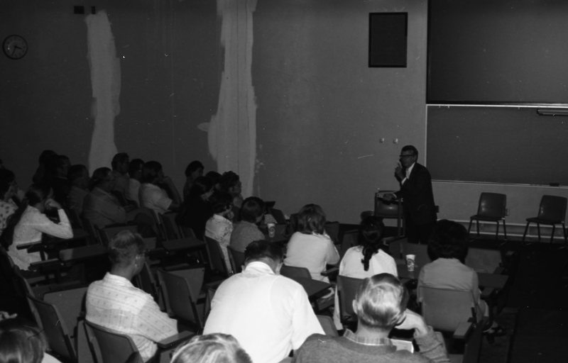 1976 Employees, Classified Staff Meeting 01