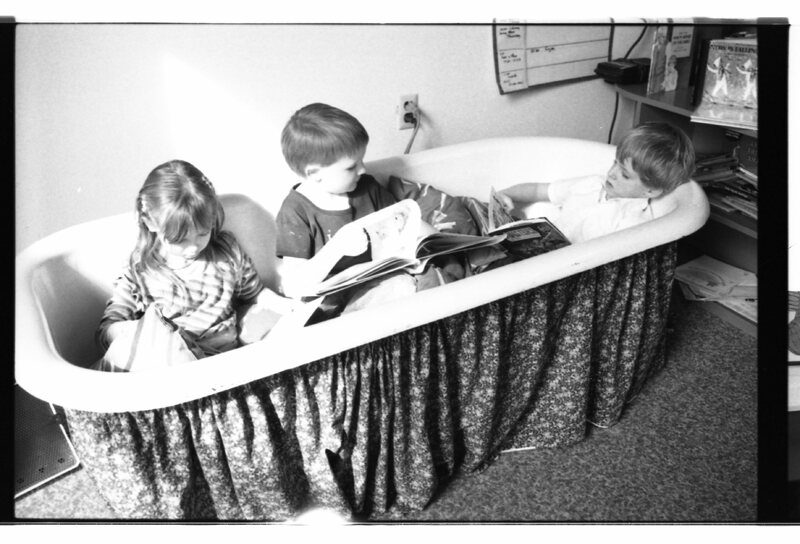 1989 Ackerman Elementary School, Bathtub 06