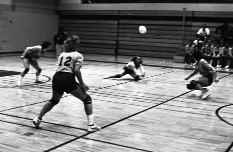 1981 Volleyball Action 11