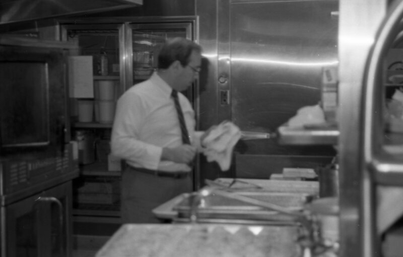 1984 Christmas Dinner Preparation 03