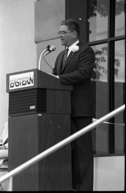 1990 Loso Hall Dedication 15