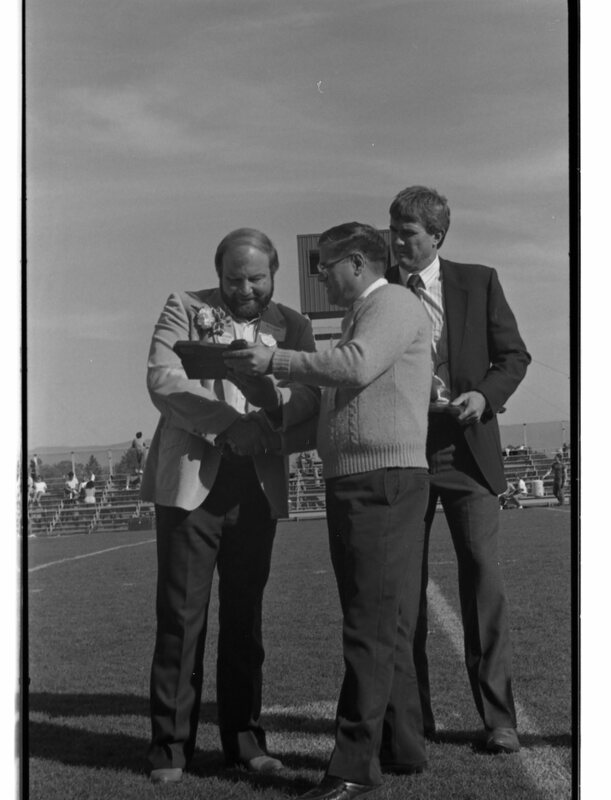 1989 Athletic Hall of Fame 44