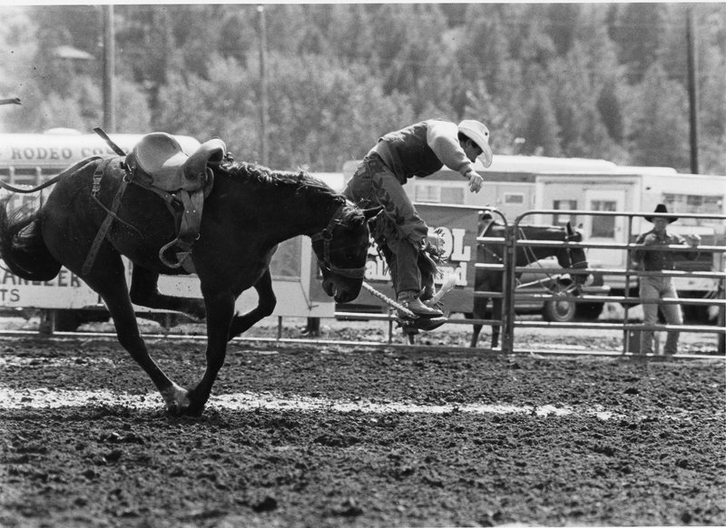 80's Rodeo, Bronco Riding 3-8