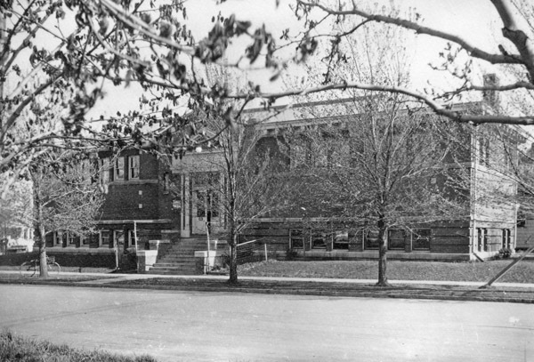 La Grande Library, Old 4
