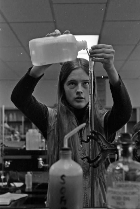 1977 Classroom, Chemistry Lab 01