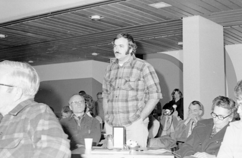 1975 Town Hall Meeting with Governor Straub 03