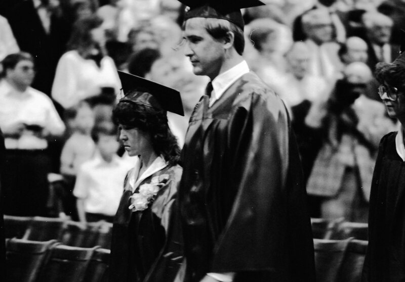 1988 Graduation, Graduates Walk 02