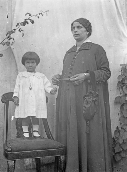 Oregon, Mother & Child 2