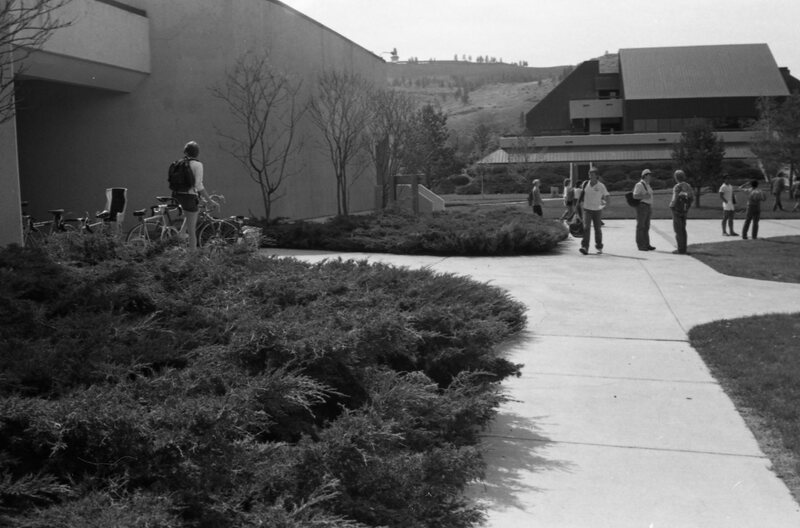 1985 Students, April Outdoor Candid Shots 14