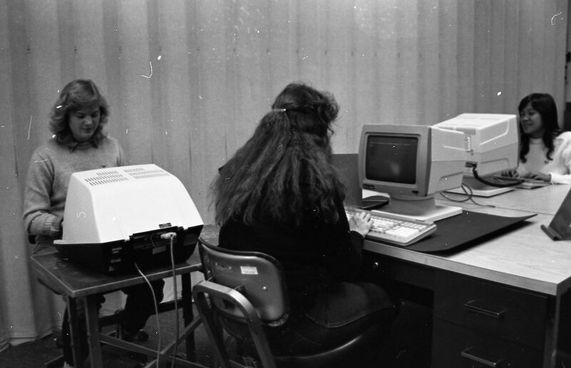1984 Students, Secretarial Science 17