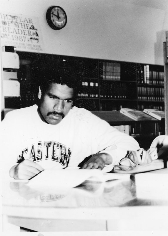 1989 Walter M. Pierce Library, Usage 03