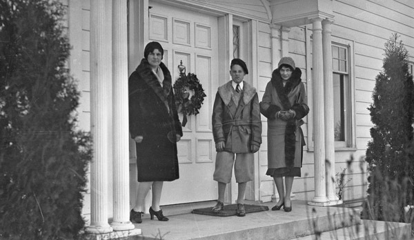 Reuter Group, Small 4