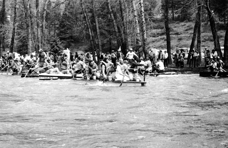 1983 Raft Race Start 01