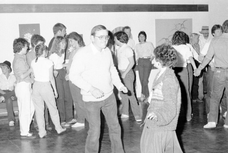 1983 Dance, Live Band 03