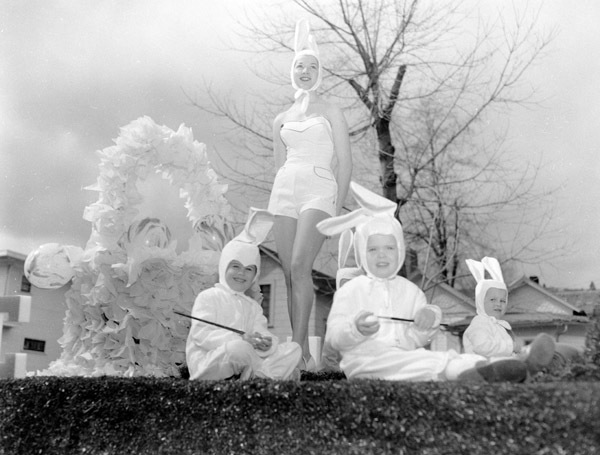 1957 Parade, Spring Float 1-2