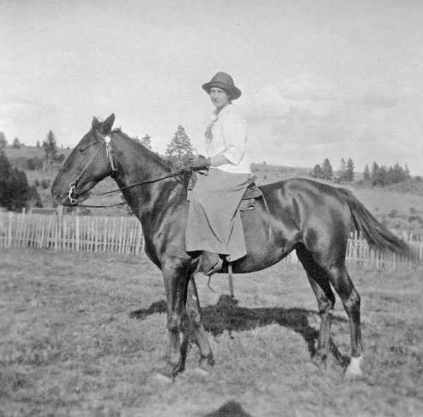 Reuter, Woman on Horse 1