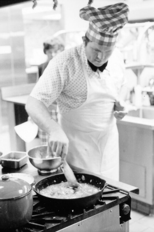 1976 Classroom Kitchen, Cooking 18
