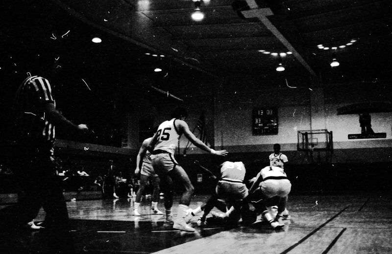 1985 Men's Basketball, EOSC vs. LCSC 07