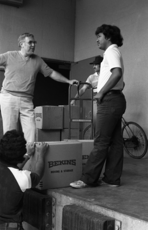 1981 Micronesian Trip, Loading 01