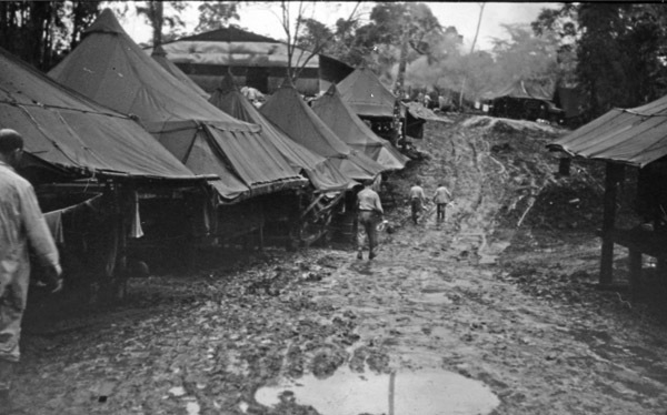 Finchhaffen Camp in Mud