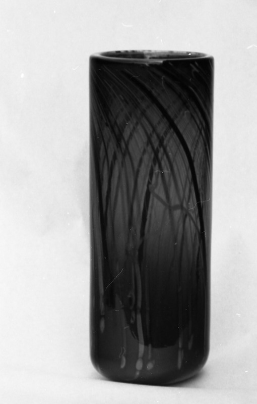 1979 Art, Glass Vases 10