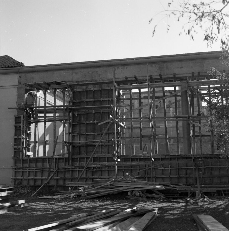 1971 Walter M. Pierce Library Remodel, Exterior 12