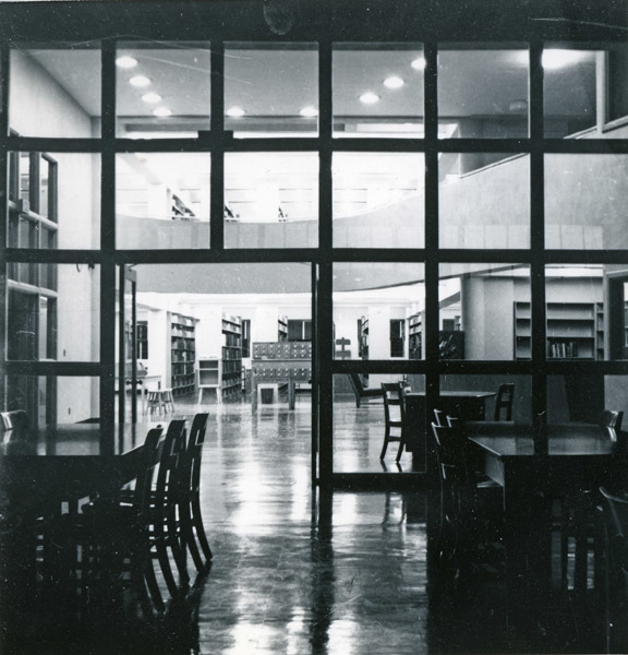 1952 Pierce Library Interior 10