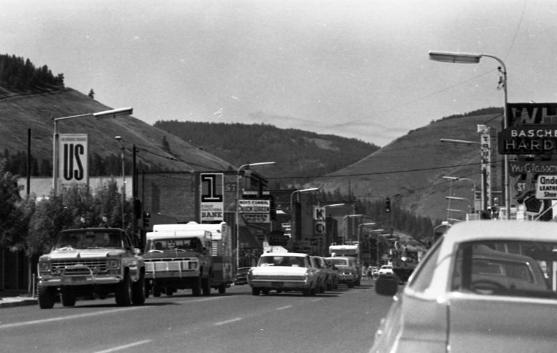 1976 La Grande, Street Scenes 01