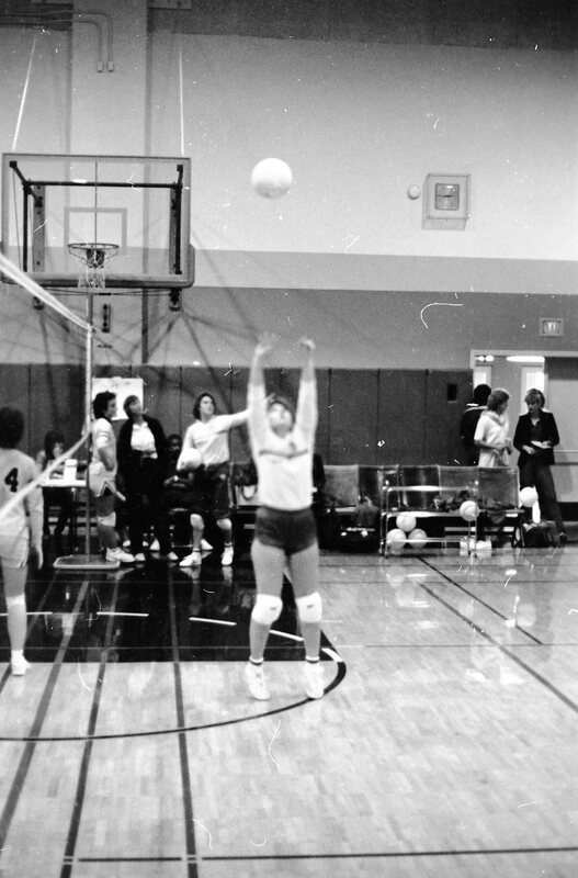 1985 Volleyball Action 27