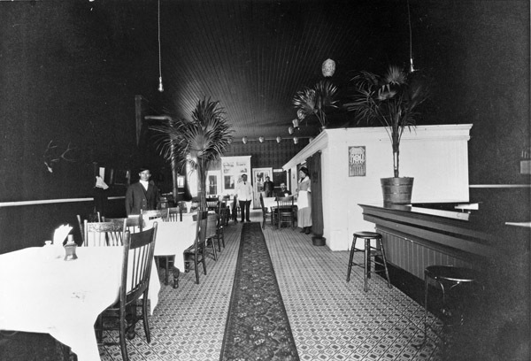 Elgin, Restaurant Interior